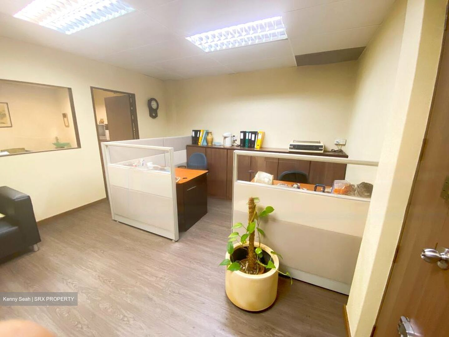 People's Park Centre (D1), Office #572948331